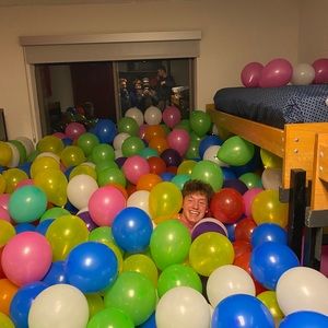 Meet your Posher, Brady